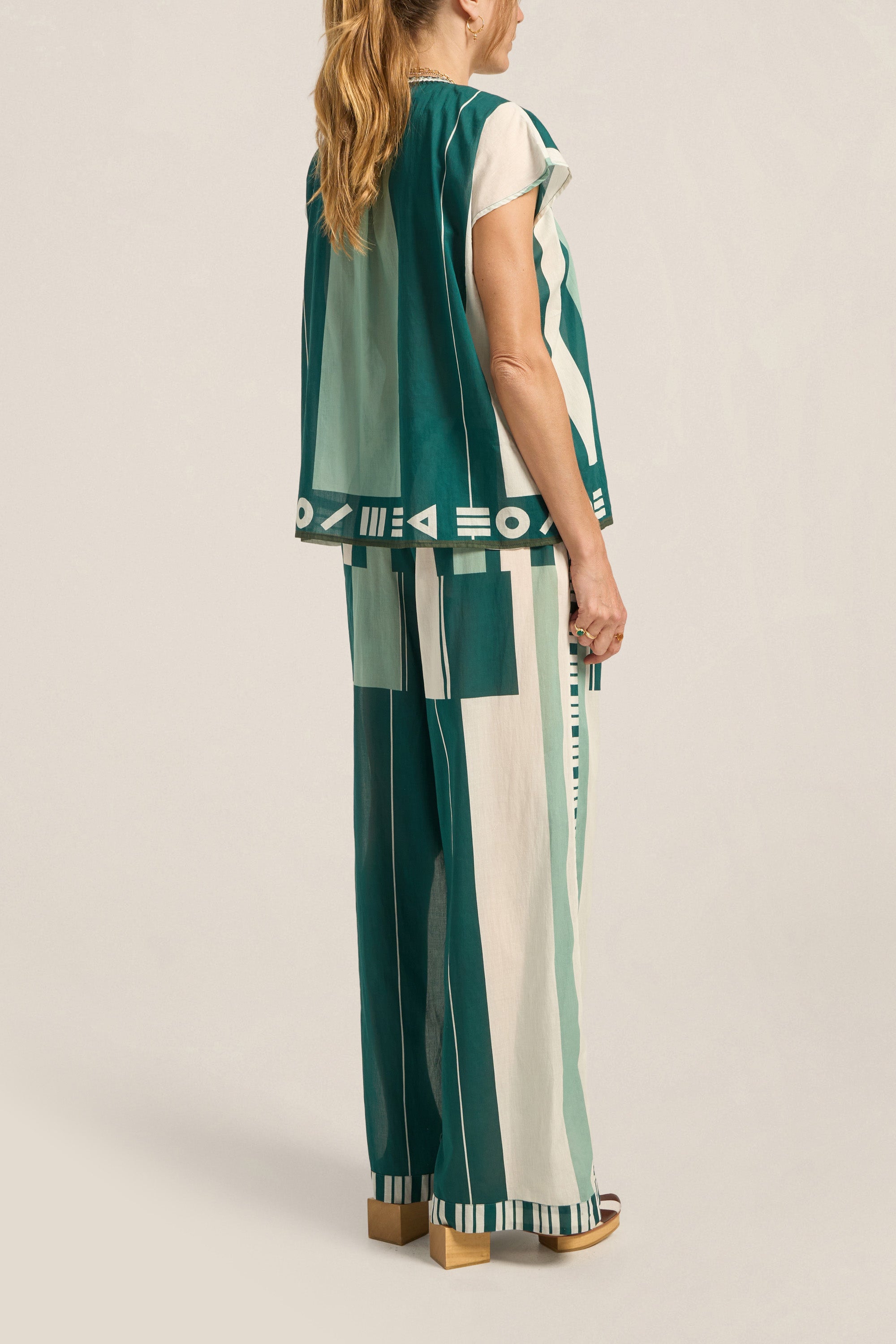ILIO NEMA Green Sarong Voile